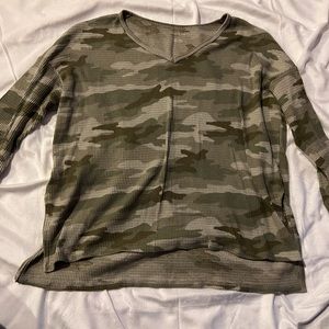 American Eagle Long sleeve shirt